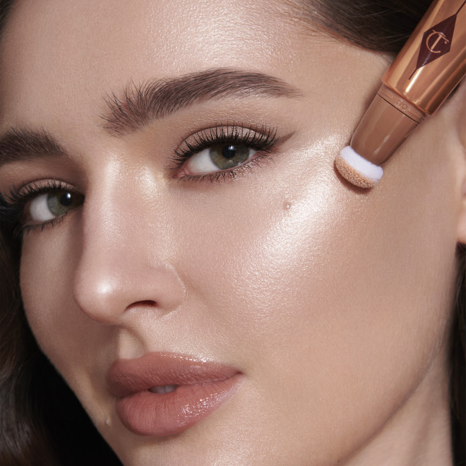 Charlotte Tilbury Beauty Light Wand Spotlight Highlighter 12ml - Жидкий ...
