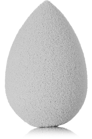 

beautyblender.blusher